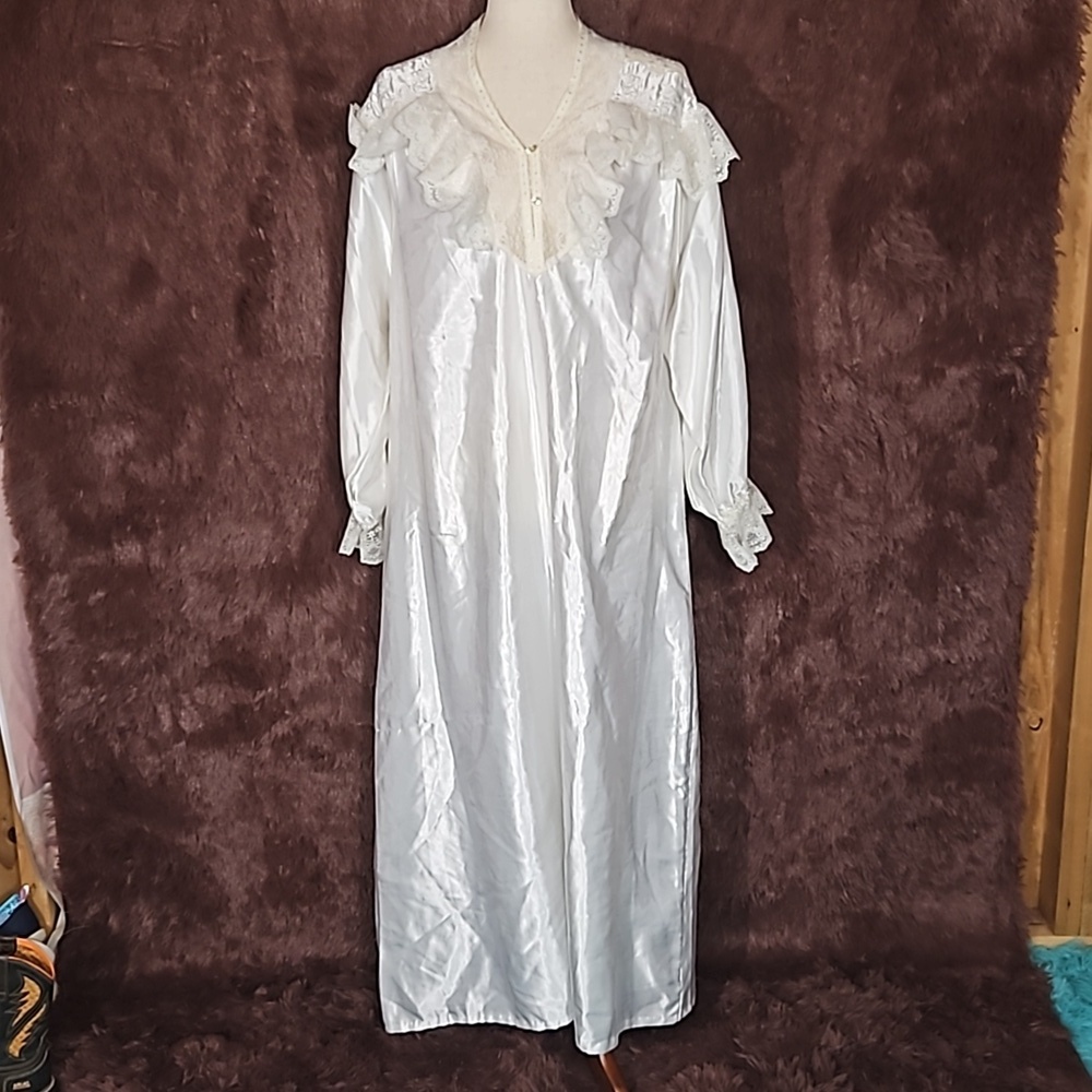 Vintage IIise Stevens Flannel Lined Nightgown
